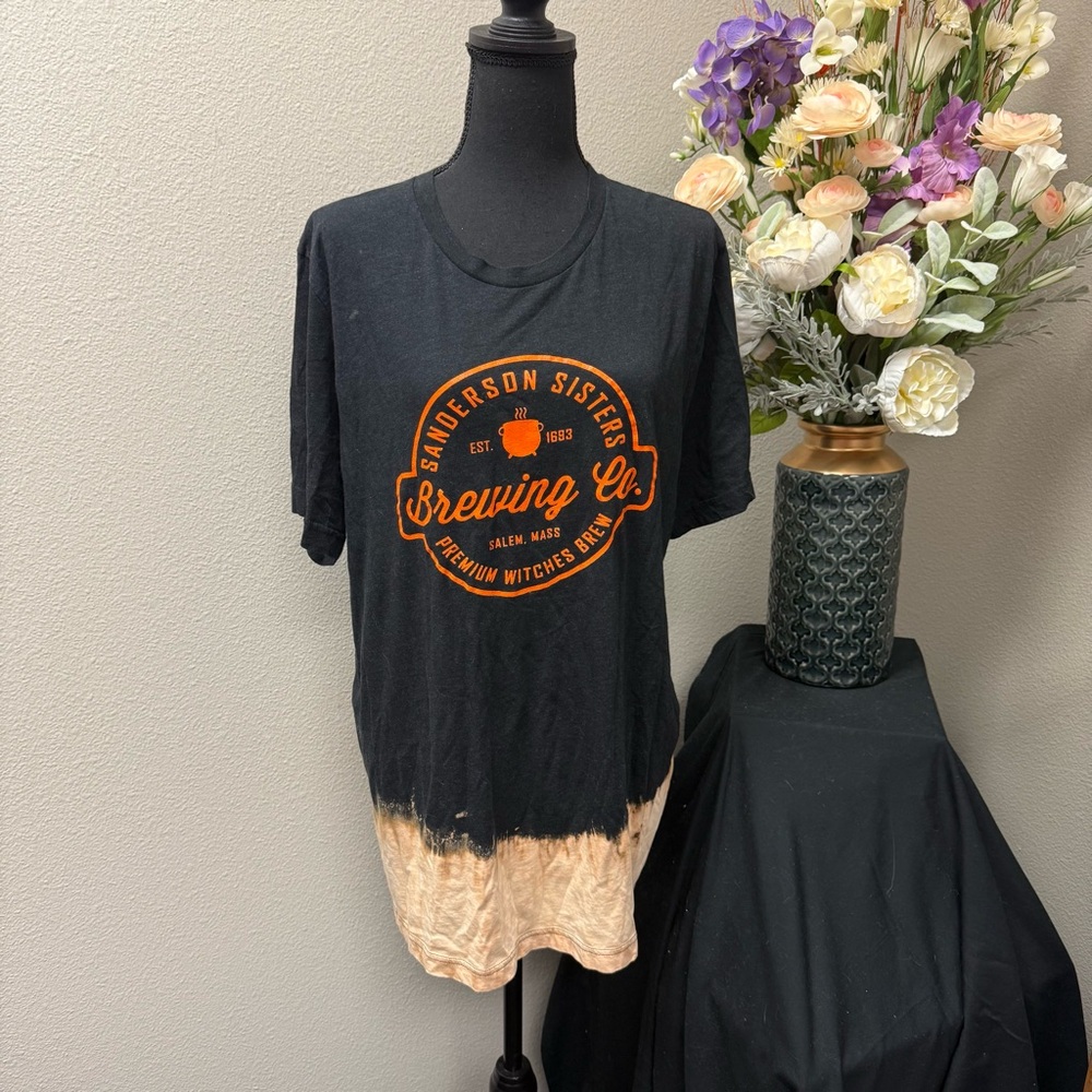 Sanderson Sisters Brewing Co Graphic Tee XL Bleach Dip Halloween Bella Canvas